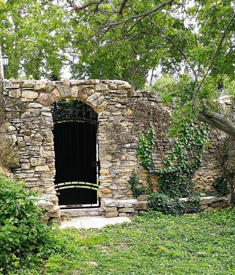 La petite maison de Lingling Mornas Esterno foto